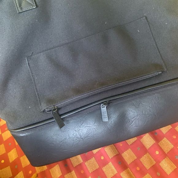 NWT Beis Convertible Mini Weekender in Black - Picture 6 of 9